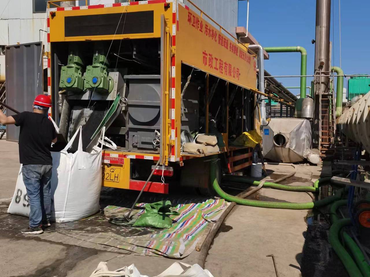 吉水淤泥压干处理